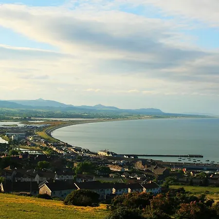 River Accomodation ويكلو